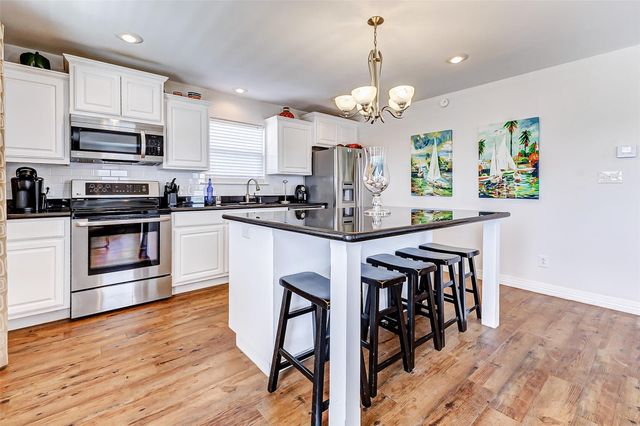 862 Holiday, Crystal Beach, TX 77650