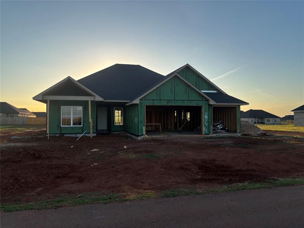Image 1 of property listing at 25274 Scarlett Street, Cashion, OK 73016