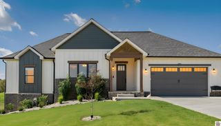 310 Moon Bay Dr # 1D, Kuttawa, KY 42055