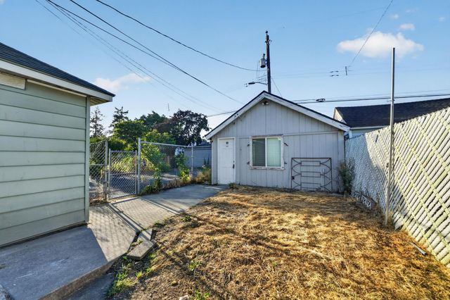 1503 E Wellesley Ave, Spokane, WA 99207