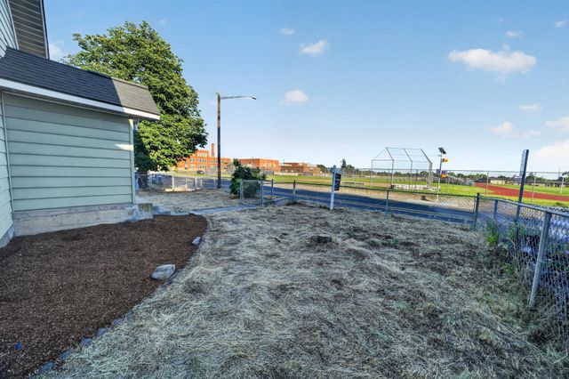 1503 E Wellesley Ave, Spokane, WA 99207