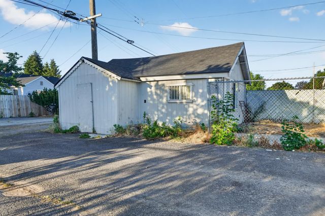 1503 E Wellesley Ave, Spokane, WA 99207