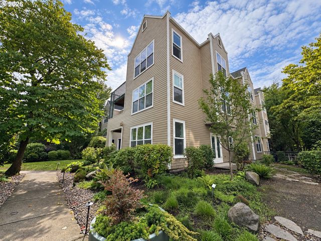 205 S MONTGOMERY St 205, Portland, OR 97201
