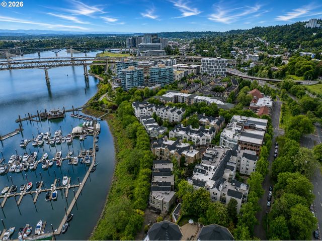 205 S MONTGOMERY St 205, Portland, OR 97201