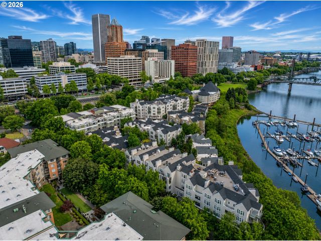 205 S MONTGOMERY St 205, Portland, OR 97201