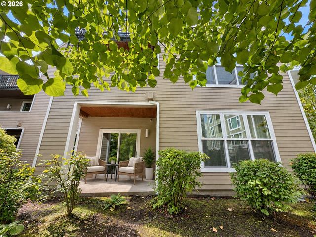 205 S MONTGOMERY St 205, Portland, OR 97201