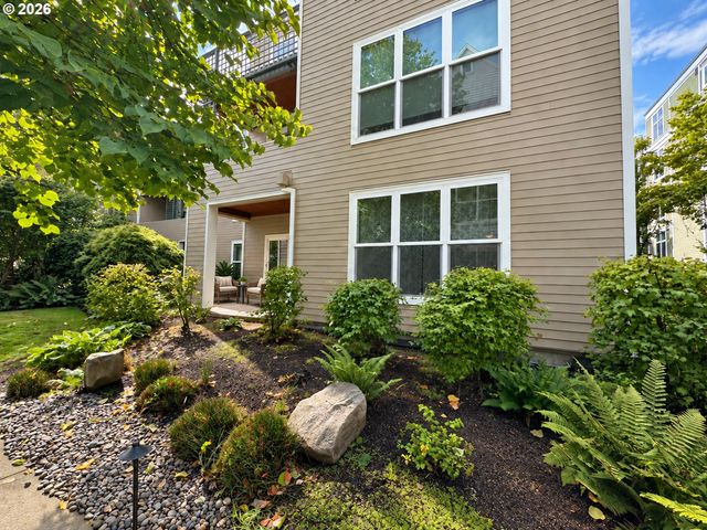 205 S MONTGOMERY St 205, Portland, OR 97201