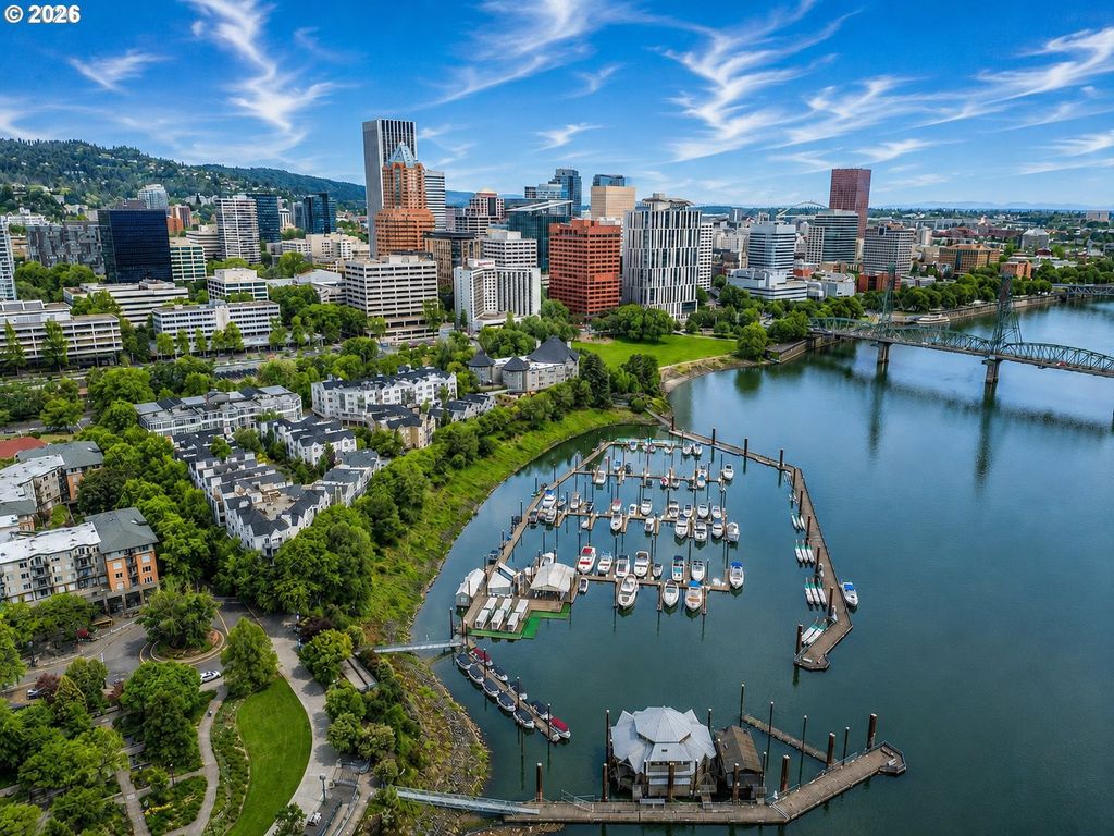205 S MONTGOMERY St 205, Portland, OR 97201