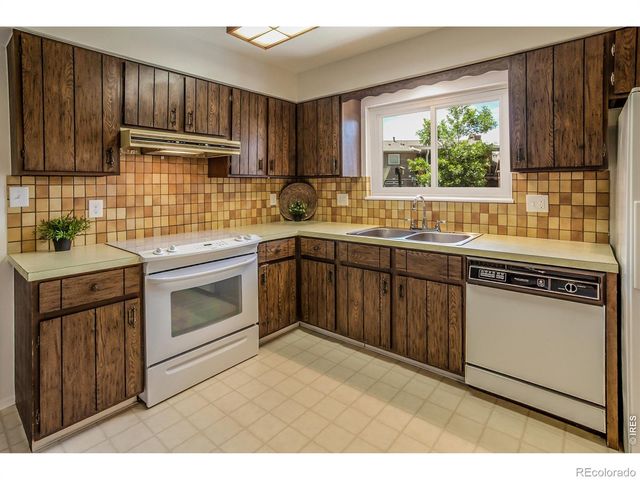 2549 Newport Drive, Fort Collins, CO 80526
