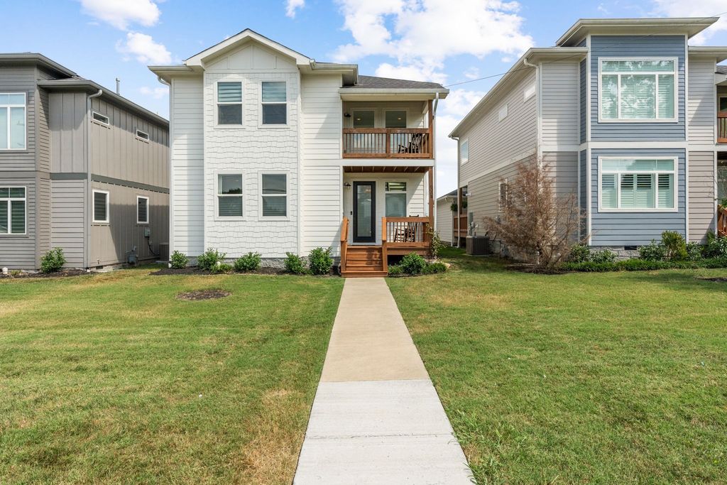 606B Croley Dr, Nashville, TN 37209