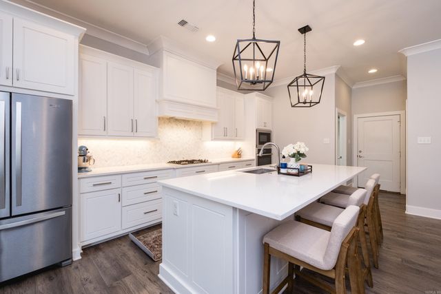 105 Keystone Lane, Maumelle, AR 72113