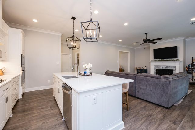 105 Keystone Lane, Maumelle, AR 72113