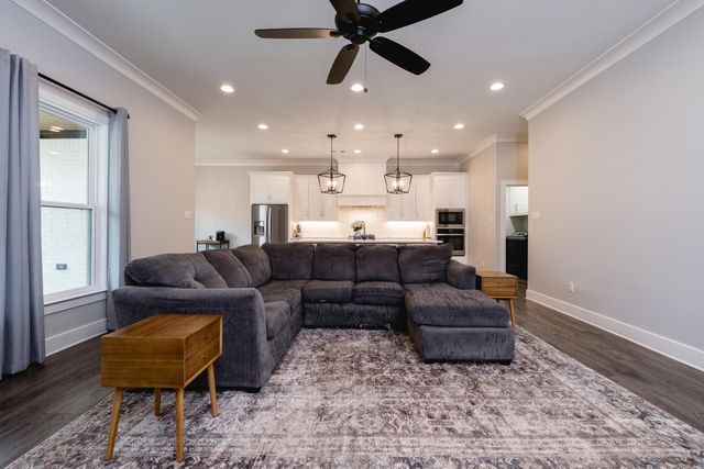 105 Keystone Lane, Maumelle, AR 72113