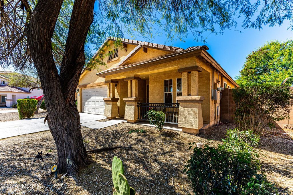 Image 2 of property listing at 3216 S 72ND Lane, Phoenix, AZ 85043