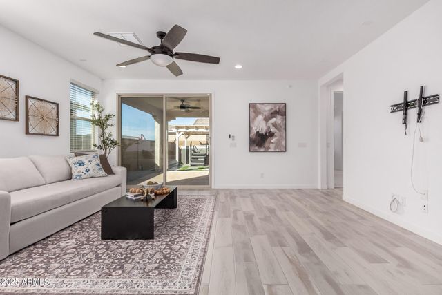 3266 E Wild Drive, San Tan Valley, AZ 85143