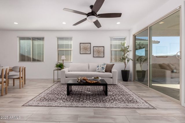 3266 E Wild Drive, San Tan Valley, AZ 85143