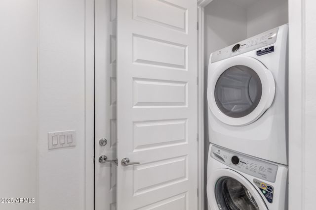 3266 E Wild Drive, San Tan Valley, AZ 85143