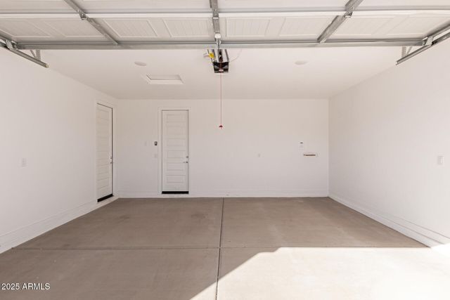 3266 E Wild Drive, San Tan Valley, AZ 85143