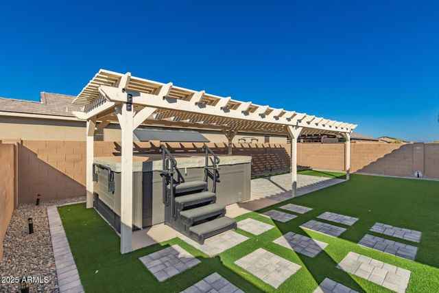 3266 E Wild Drive, San Tan Valley, AZ 85143