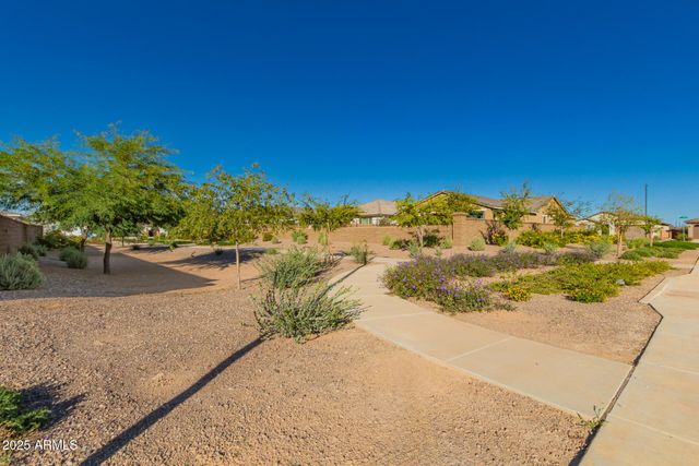 3266 E Wild Drive, San Tan Valley, AZ 85143