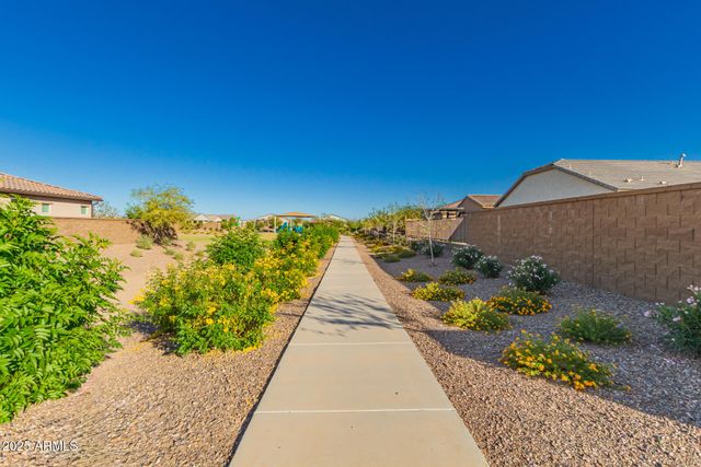 3266 E Wild Drive, San Tan Valley, AZ 85143