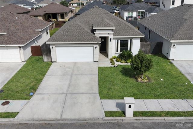 1017 W Eisenhower Avenue, Alton, TX 78573