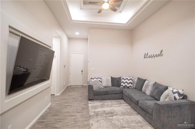 1017 W Eisenhower Avenue, Alton, TX 78573