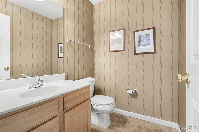 1704 Preston Centre Drive, Fenton, MO 63026