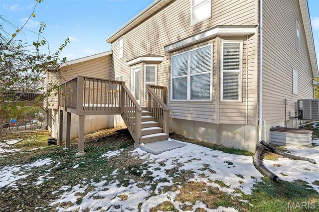 1704 Preston Centre Drive, Fenton, MO 63026