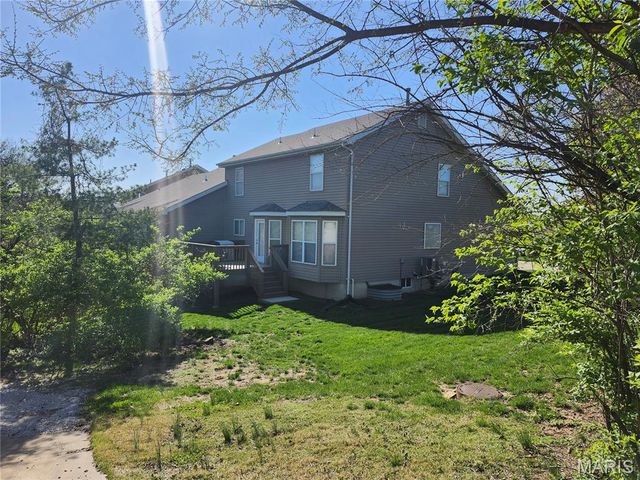 1704 Preston Centre Drive, Fenton, MO 63026