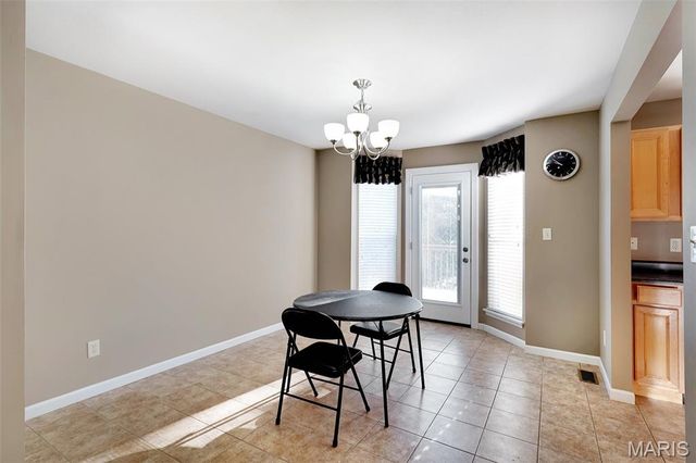 1704 Preston Centre Drive, Fenton, MO 63026