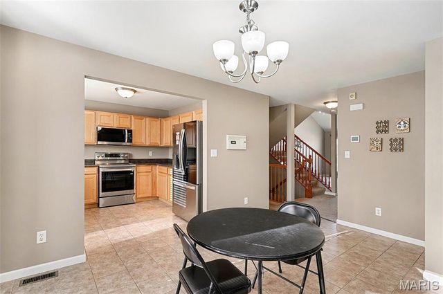 1704 Preston Centre Drive, Fenton, MO 63026