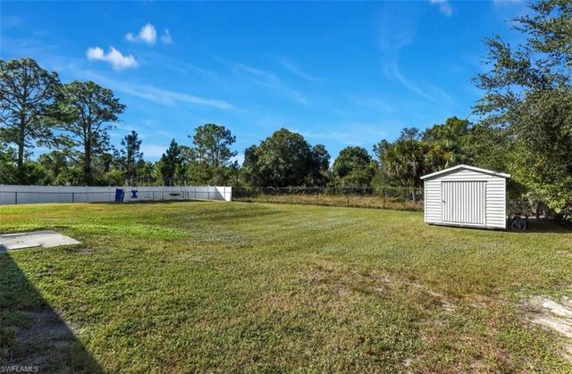 521 Grant AVE, Lehigh Acres, FL 33972