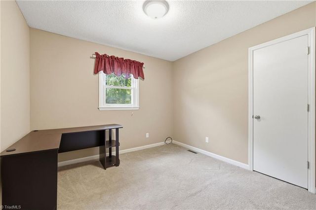 4207 Pheasant Ridge Drive, Sophia, NC 27350