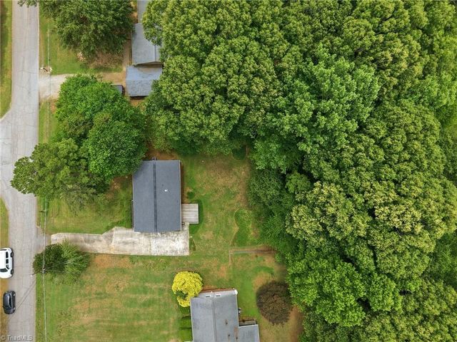 4207 Pheasant Ridge Drive, Sophia, NC 27350