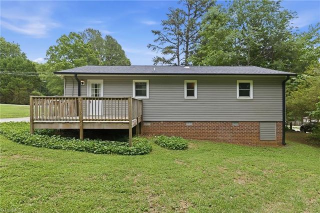 4207 Pheasant Ridge Drive, Sophia, NC 27350