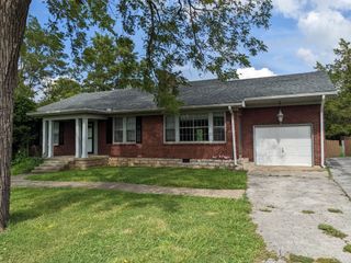 1289 Hunters Point Pike, Lebanon, TN 37087