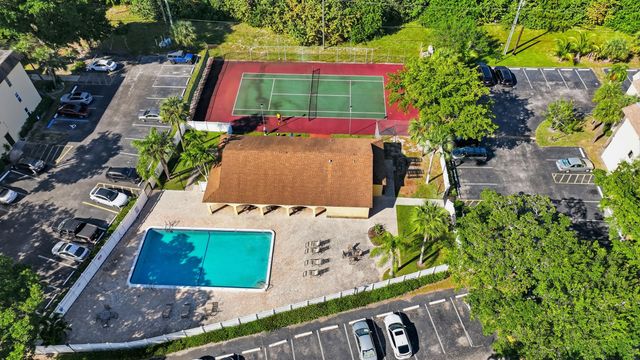 490 NW 20th Street 316, Boca Raton, FL 33431