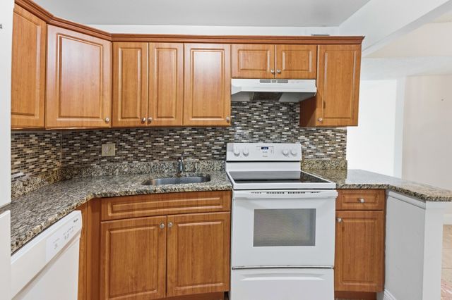 490 NW 20th Street 316, Boca Raton, FL 33431