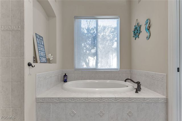 10127 Lebanon DR, Port Charlotte, FL 33918