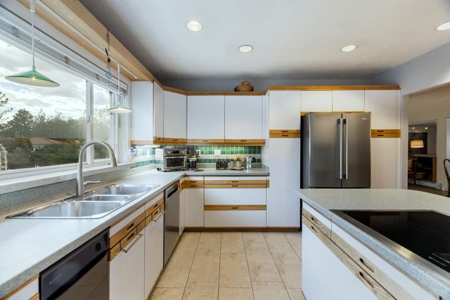 525 Solar Road NW, Albuquerque, NM 87107