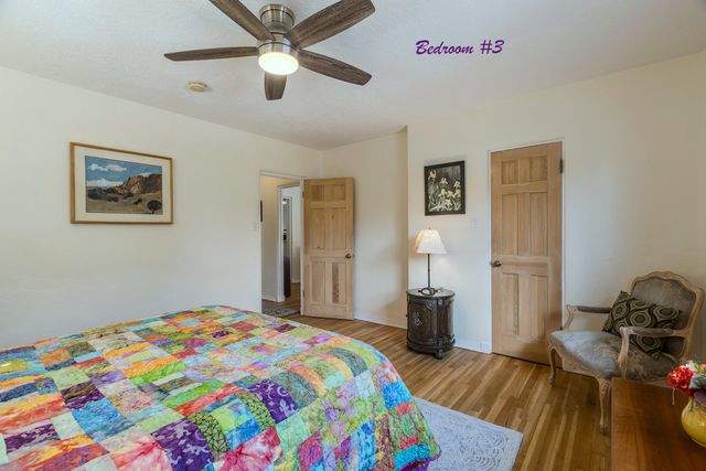 525 Solar Road NW, Albuquerque, NM 87107