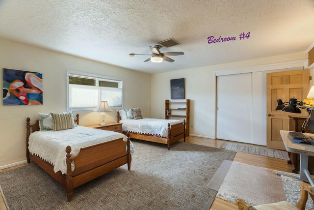 525 Solar Road NW, Albuquerque, NM 87107