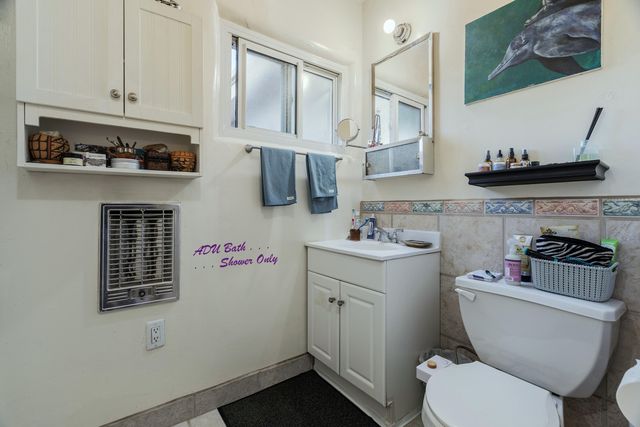 525 Solar Road NW, Albuquerque, NM 87107