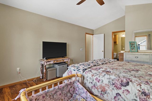 3236 Stonecreek Drive, Madison, WI 53719