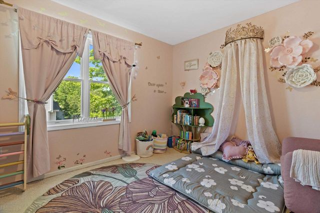 3236 Stonecreek Drive, Madison, WI 53719