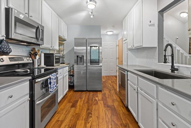 3236 Stonecreek Drive, Madison, WI 53719