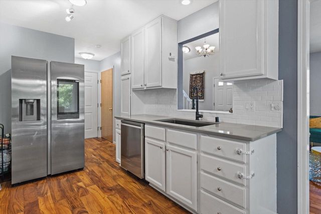 3236 Stonecreek Drive, Madison, WI 53719