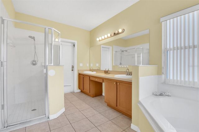2915 BLOOMING ALAMANDA LOOP, Kissimmee, FL 34747