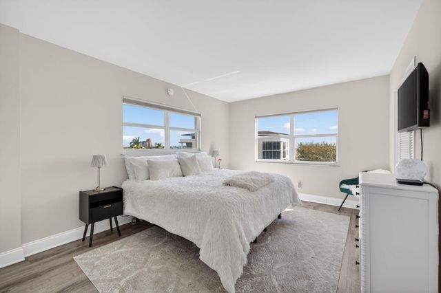 2555 NE 11th Street 609, Fort Lauderdale, FL 33304